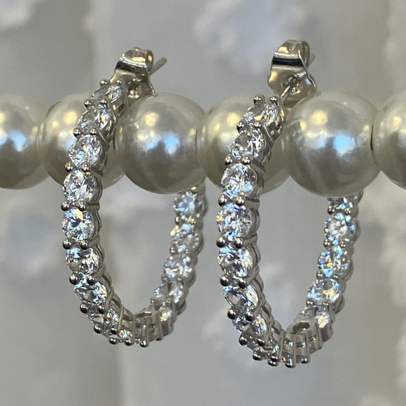 Inside Out Earrings - NWOT - Picture 6 of 10